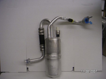 Accumulator w/ Hose Assembly - 08-10890